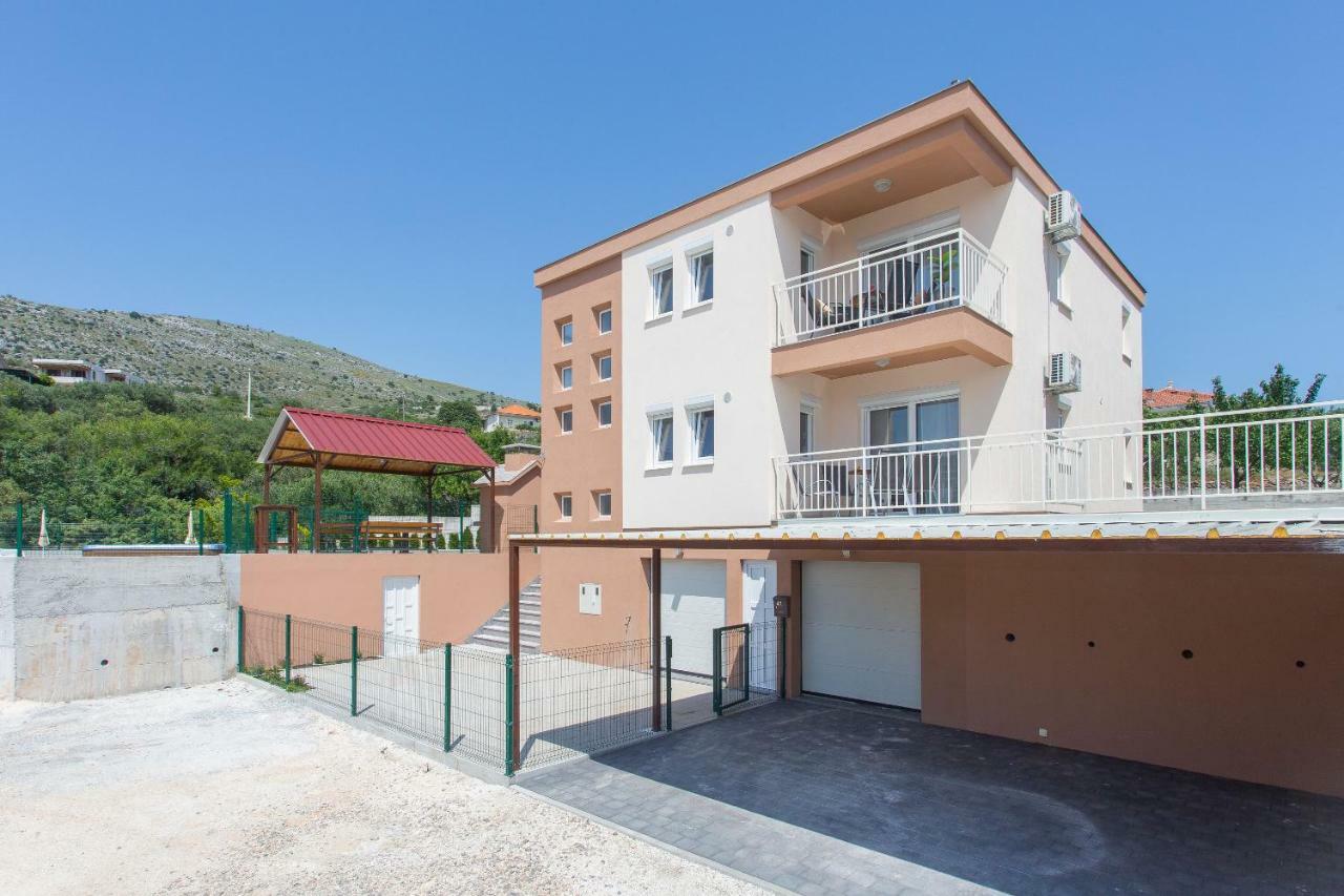 Villa Honey Seget Vranjica Exterior photo